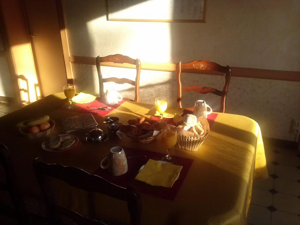 L'Orme-Vial Bed & Breakfast Saint-Galmier Ngoại thất bức ảnh